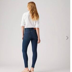 Levi’s high rise 721 skinny jeans